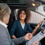 La formation de conduite est certainement un investissement important à faire, et vous pourriez vous demander si un moniteur qualifié vaut vraiment tout cet argent. Bien sûr, s'entraîner avec un ami ou un membre de la famille semble beaucoup moins cher ; cependant, un moniteur peut vous enseigner les compétences appropriées dès le départ. Un moniteur de conduite professionnel peut vous donner de l'expérience, des conseils et des instructions axées sur la sécurité pour vous aider à minimiser les erreurs et les leçons inutiles, ainsi qu'à éviter les échecs aux examens de conduite. 1. Apprenez les bonnes techniques dès le départ Il faut dire que l'un des nombreux avantages de suivre des cours formels est que vous recevez les bonnes techniques dès le départ. Un instructeur expérimenté vous signalera immédiatement les erreurs que vous faites et comment les rectifier, empêchant ainsi qu'elles ne deviennent des habitudes ancrées. Lorsque vous apprenez à conduire par vous-même, sans aucune instruction, vous pouvez adopter inconsciemment de mauvaises techniques de direction, de freinage, d'observation, de stationnement ou d'autres techniques de conduite qui nécessiteront un entraînement supplémentaire pour être corrigées. 2. Réduisez le temps de pratique inutile Nos leçons de conduite sont structurées pour fournir une feuille de route basée sur votre niveau de conduite et vos points faibles. Dans une situation comme celle-ci, sans qu'un instructeur passe plusieurs heures à pratiquer des techniques que vous maîtrisez déjà assez bien. Les cours de conduite offrent l'opportunité d'apprendre des compétences sur lesquelles vous devez vous améliorer. Ces cours offrent des sessions de formation sur la route afin que vous puissiez gagner en confiance pendant cette phase. 3. Préparez-vous plus efficacement pour votre examen de conduite Vous devrez payer à nouveau les frais d'examen et organiser un transport ou payer pour plus d'heures de pratique. Apprendre avec un instructeur vous permet d'anticiper les questions de l'examinateur, d'identifier les faiblesses et de pratiquer ces compétences afin que le jour de l'examen, vous soyez plus confiant. 4. Développez des habitudes de conduite sûres Les leçons de conduite sont une compétence pour la vie, pas simplement un moyen d'atteindre un but (c'est-à-dire, la note de passage !). Les moniteurs qualifiés n'enseigneront pas seulement à conduire, mais aussi à anticiper et à agir pour que la conduite soit sûre et intuitive et pour réduire le nombre d'erreurs coûteuses commises au cours de leur vie. Vous pouvez également développer des attitudes de conduite sûres tout en conduisant et votre capacité à conduire confortablement sans autres passagers. 5. Obtenez une formation personnalisée Nous apprenons tous à un rythme différent. Votre instructeur peut personnaliser une leçon pour vous, plutôt qu'une leçon standardisée conçue pour tout le monde, pas seulement pour vous. Peut-être que vous sentez le besoin de pratiquer le stationnement, le changement de voie, la gestion des ronds-points ou des intersections, ou davantage sur les routes à double sens et les autoroutes ; votre moniteur de conduite peut travailler pour adapter une leçon qui optimise votre temps. 6. Profitez de l'éducation professionnelle des conducteurs L'éducation des conducteurs dans un cadre professionnel implique une connaissance pratique de la théorie combinée à un apprentissage réel. L'apprentissage en classe des règles, des panneaux, de la conduite défensive, du contrôle du véhicule et des instructions de conduite réelles peut grandement améliorer un apprenant plus que l'apprentissage par essais et erreurs sur la route. 7. Les options flexibles peuvent aider à gérer les coûts Une auto-école professionnelle propose souvent différents forfaits de cours, prix et méthodes de paiement, ce qui permet à l'élève de choisir la formation qui lui convient en fonction de ses circonstances individuelles et de sa situation financière. À l'École Unity de conduite, les élèves conducteurs peuvent choisir parmi des cours intensifs, des cours supplémentaires ou des leçons individuelles. De plus, ils offrent à leurs élèves une option de facilités de paiement. Conclusion Vous faites des investissements judicieux en choisissant une approche professionnelle et de qualité pour votre apprentissage de la conduite personnelle, grâce au temps, à l'assurance et à la préparation que notre programme offre. L'Académie de Conduite Écologique Unity vous aide à conduire plus en toute sécurité et de manière autonome en intégrant des leçons de conduite intensives et organisées, des instructeurs professionnels et des approches d'apprentissage innovantes qui peuvent vous aider à acquérir les compétences nécessaires.
